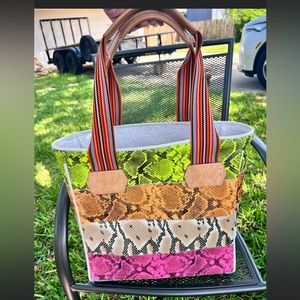 Consuela Roxie ! Like New! Used for two weeks 🌸